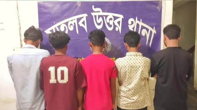 মতলব উত্তরে যুবলীগ নেতাসহ আটক ১০, আদালতে ২ জন